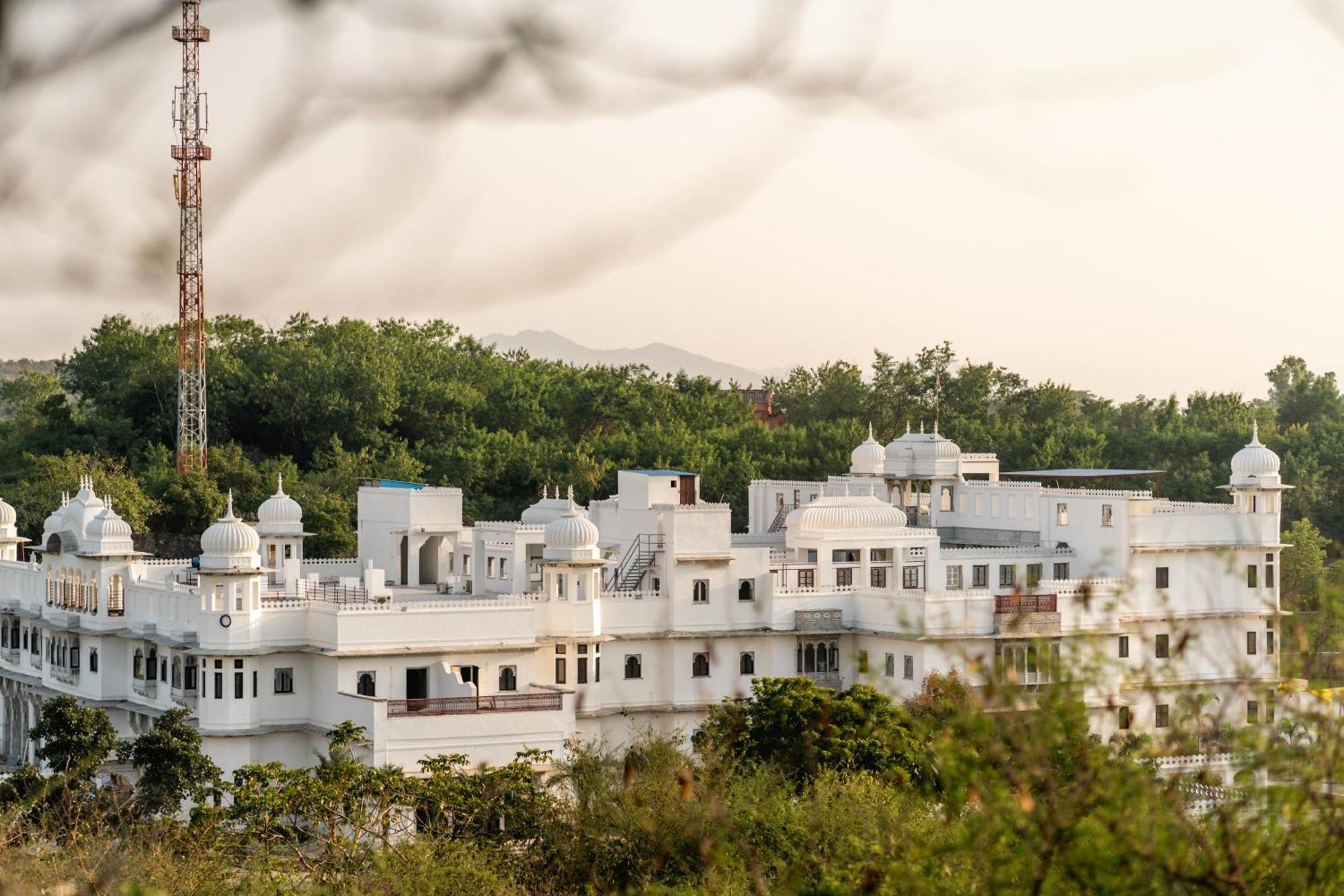 Daulatgarh Resort And Spa Udaipur Buitenkant foto